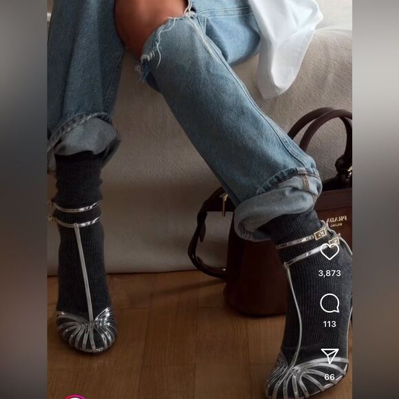 Kate Spade New York Leather Butter yellow Silver sandals bows mini heels Italy! - Picture 12 of 12